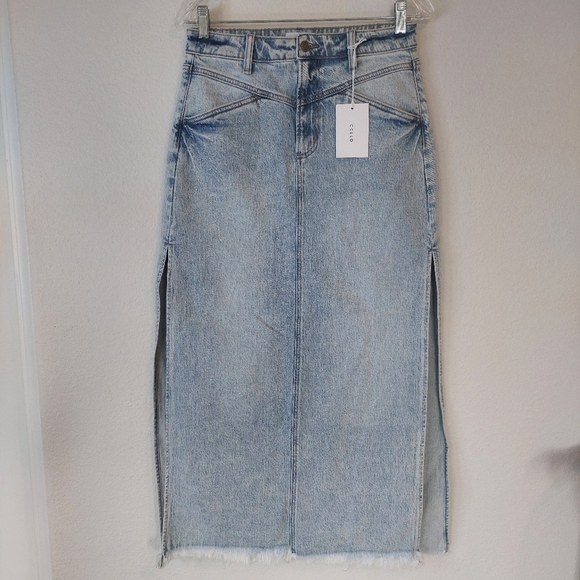 Cello Dresses & Skirts - Cello Denim Side Slit Frayed Hem Maxi Skirt Size Small NWT